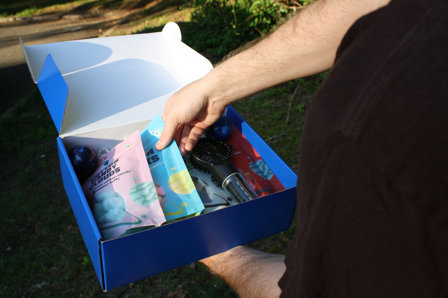 Blue Shipping Box